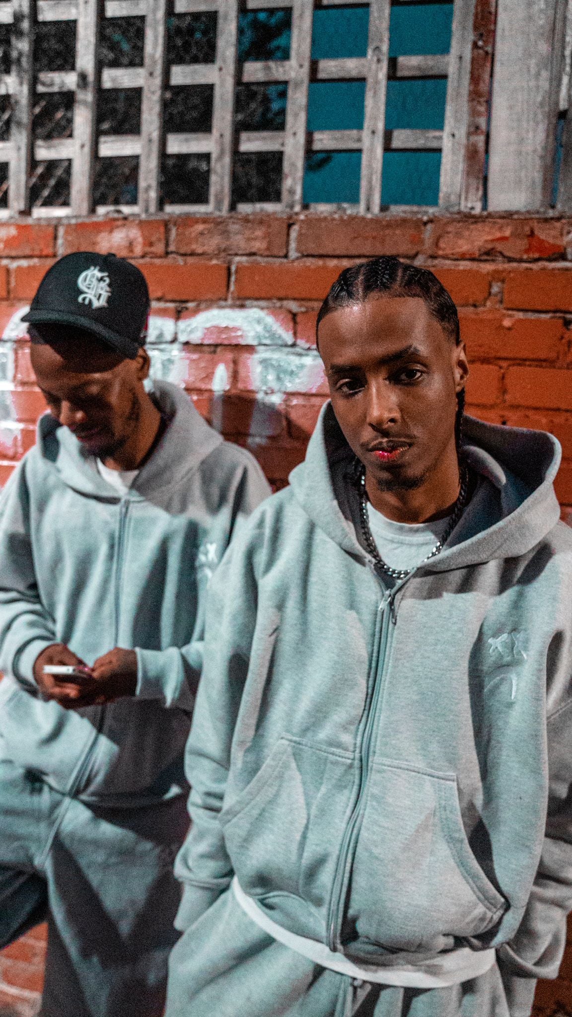 GREY 'TRACKY' HOODIE