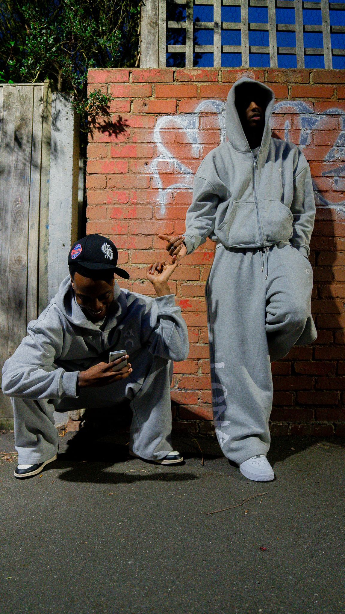 GREY 'TRACKY' HOODIE